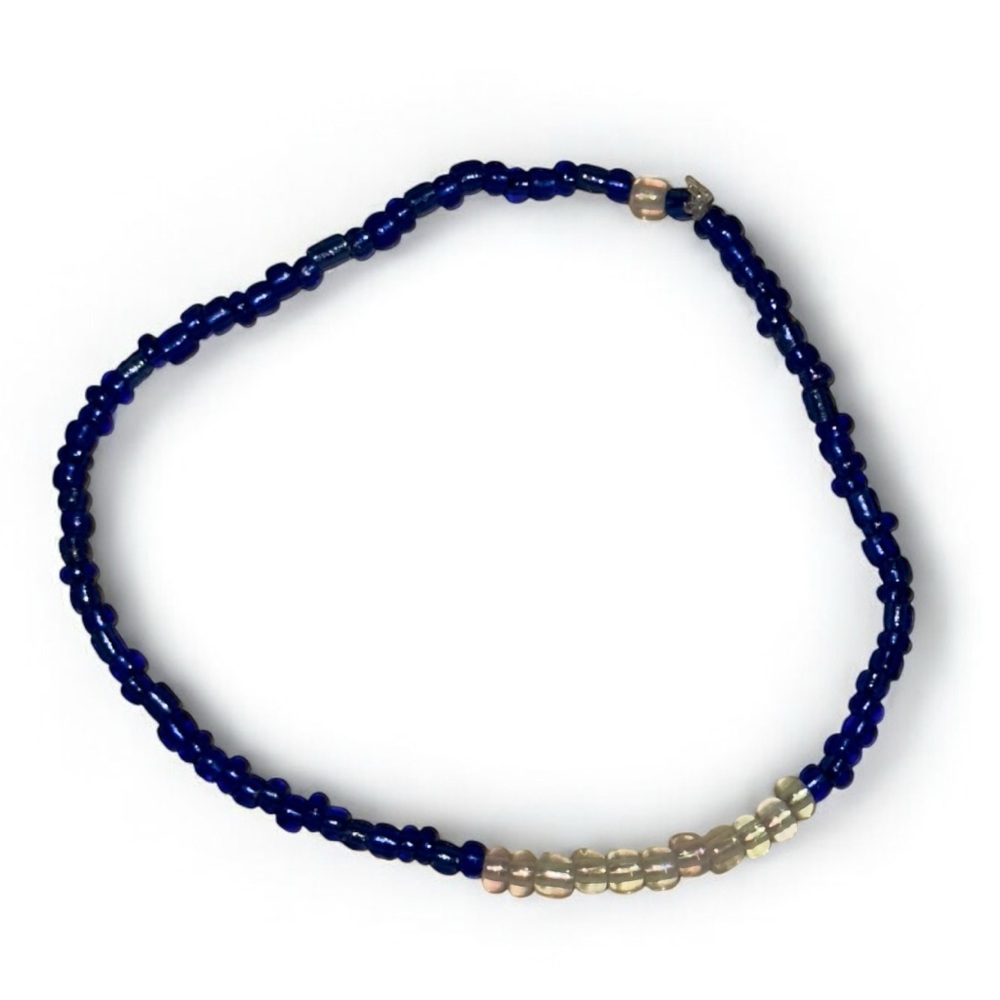 Handmade Glass seed bead friendship bracelet 6” Blue / Clear
